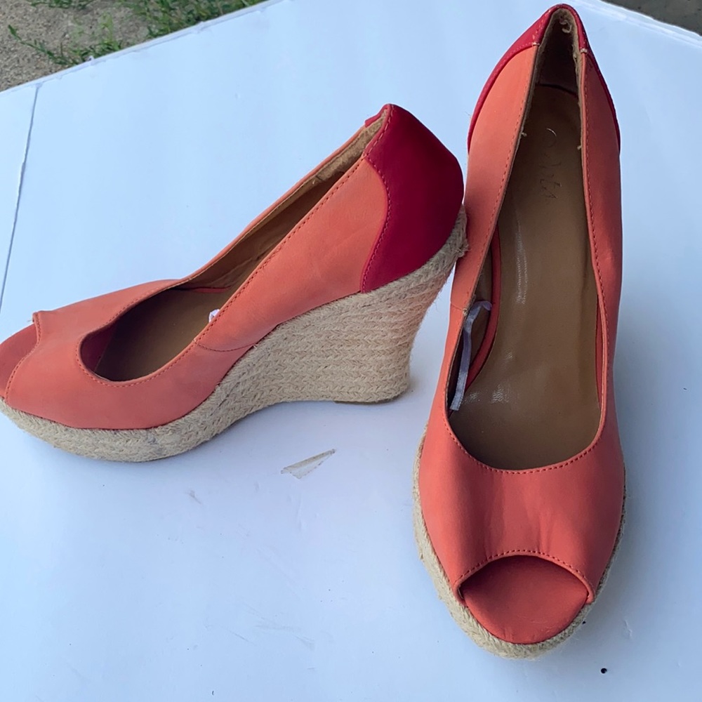 Color block open toe wedge